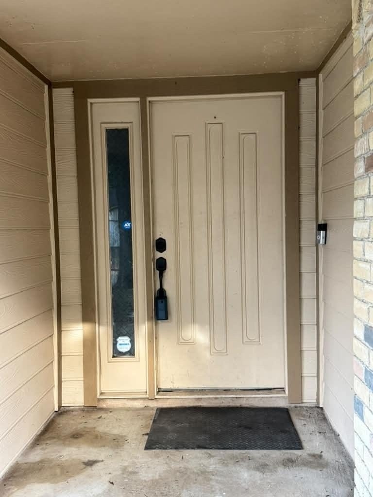 18934 Jodywood Drive - Photo 2