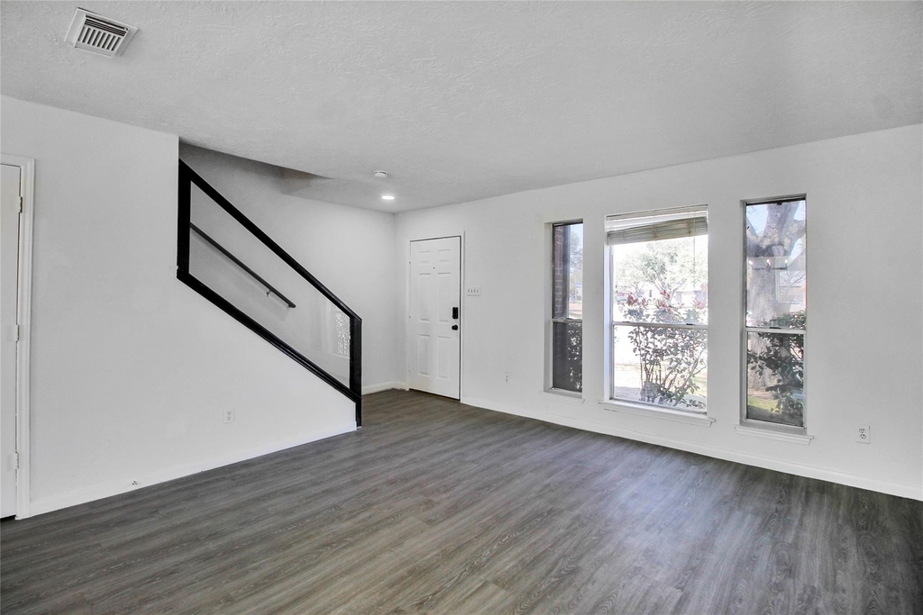 511 Chaseway Drive - Photo 8