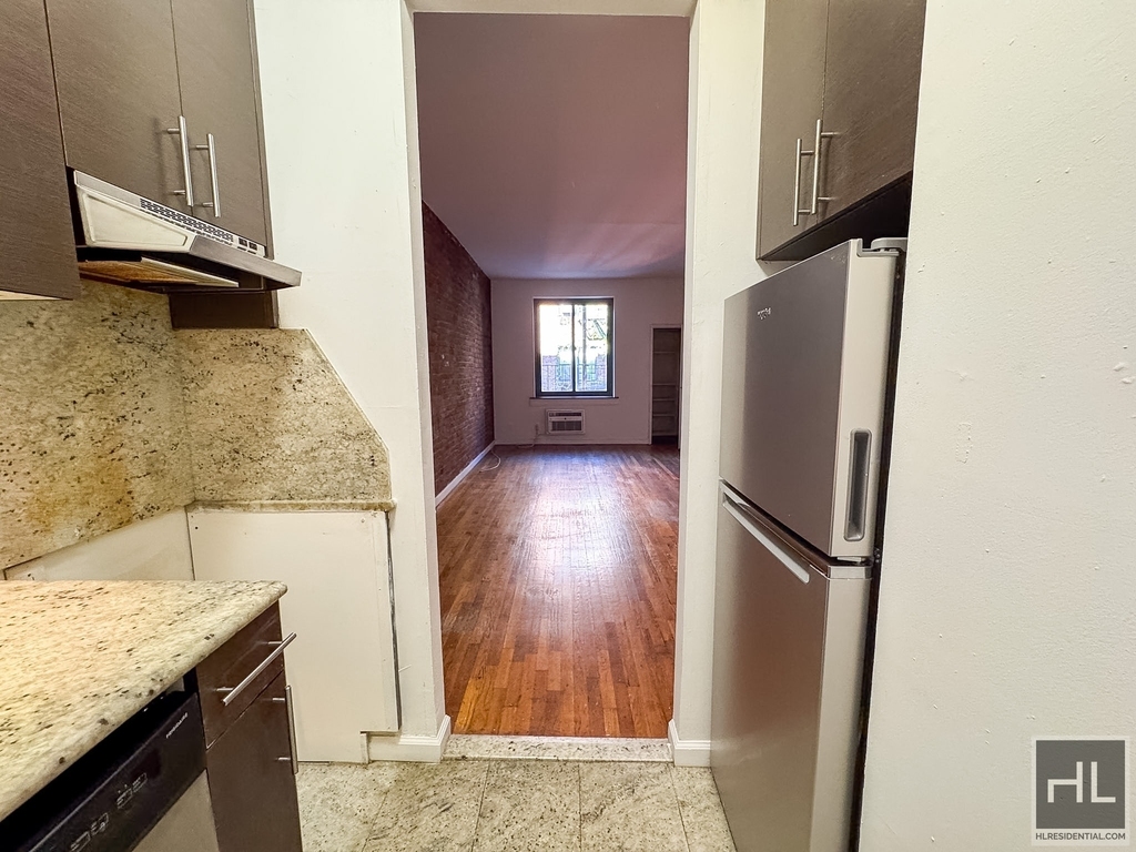 East 80 Street - Photo 1