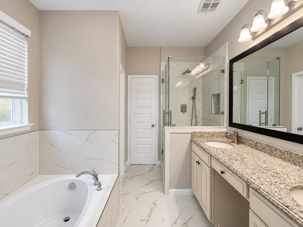 11014 Royale Ridge Lane - Photo 14