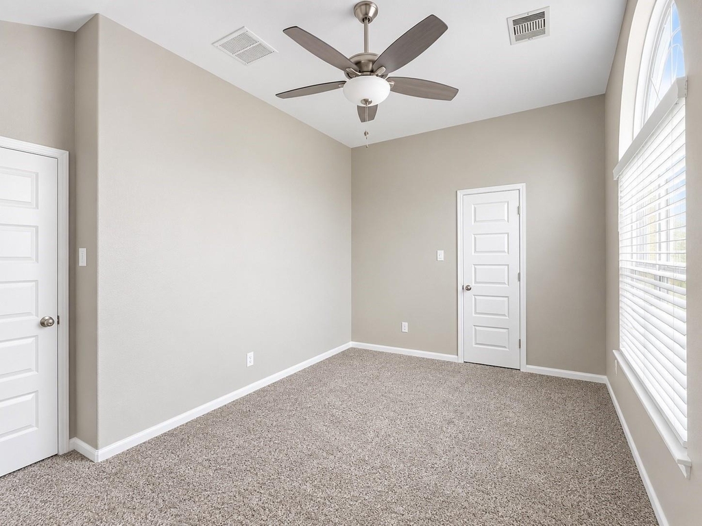 11014 Royale Ridge Lane - Photo 15