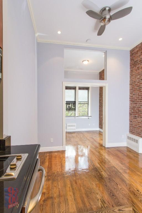 West 14 Street - Photo 2