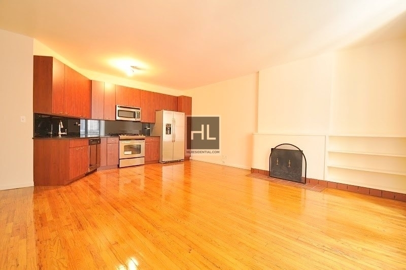 Madison Avenue - Photo 1