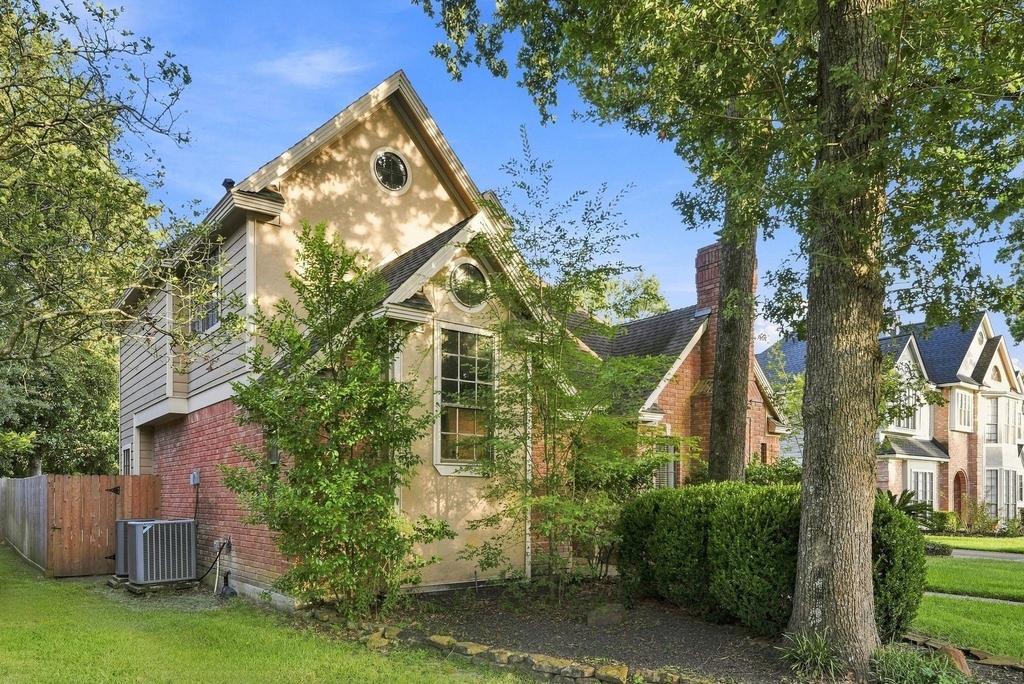 5626 Spring Lodge Drive - Photo 1