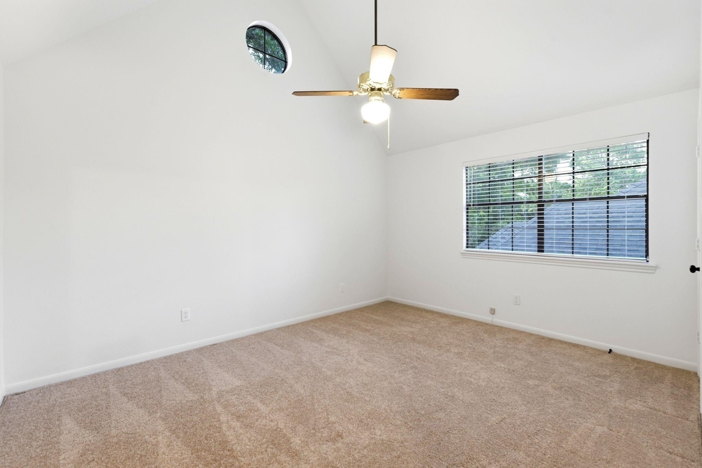 5626 Spring Lodge Drive - Photo 33