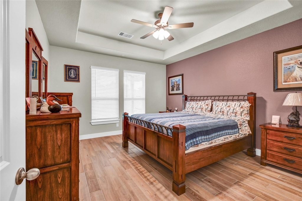 411 S Amherst Drive - Photo 16