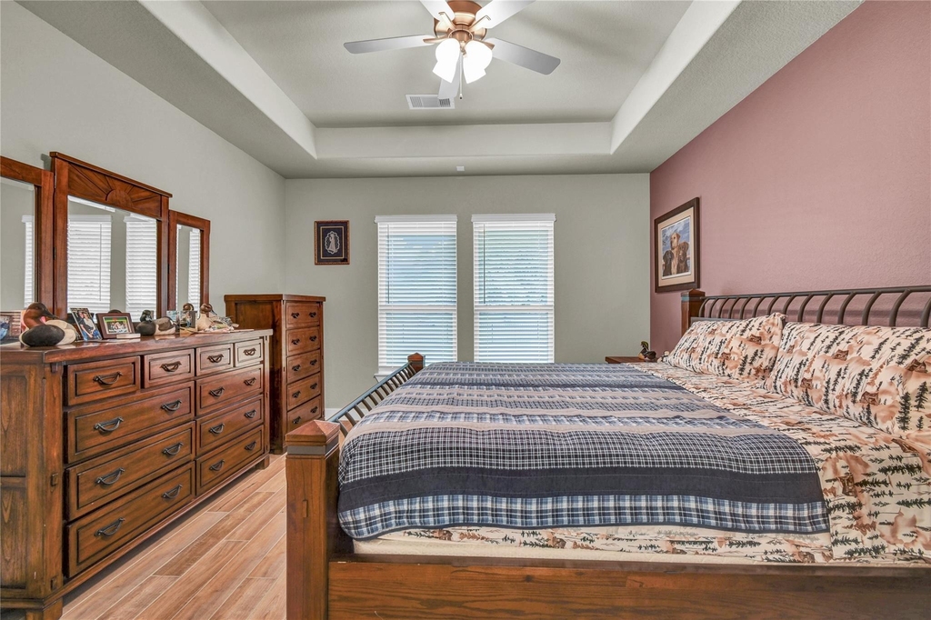 411 S Amherst Drive - Photo 18