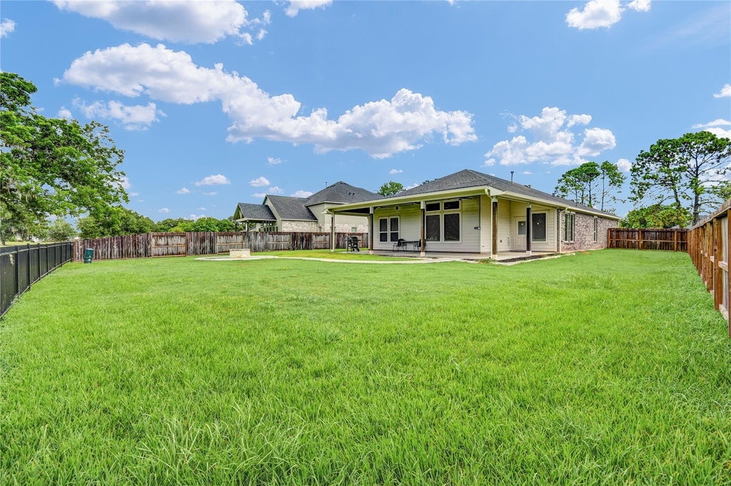 411 S Amherst Drive - Photo 34