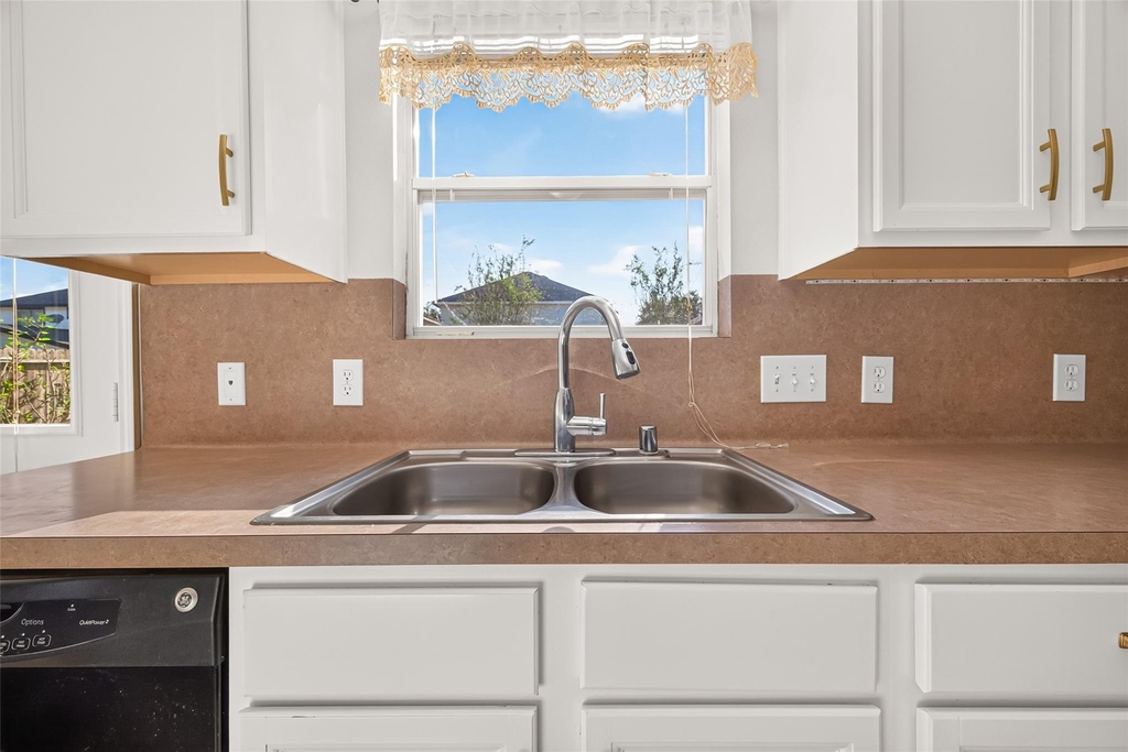 4718 Cypress Dawn Lane - Photo 9