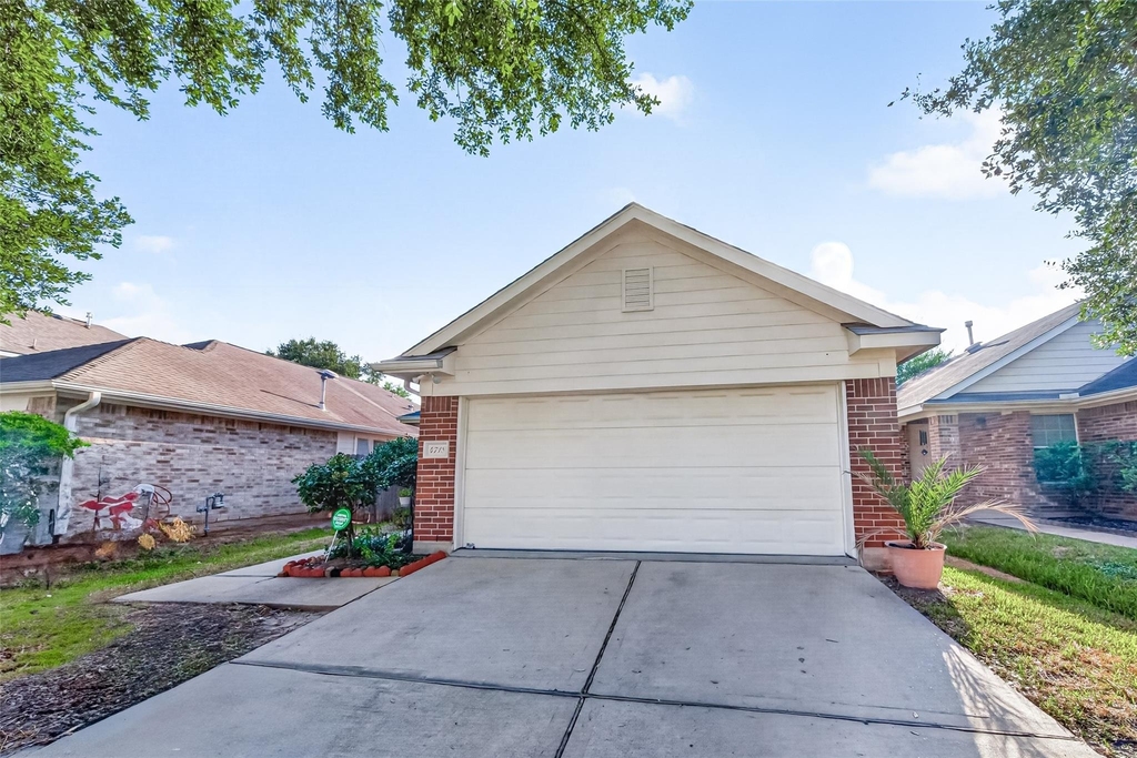 4718 Cypress Dawn Lane - Photo 1