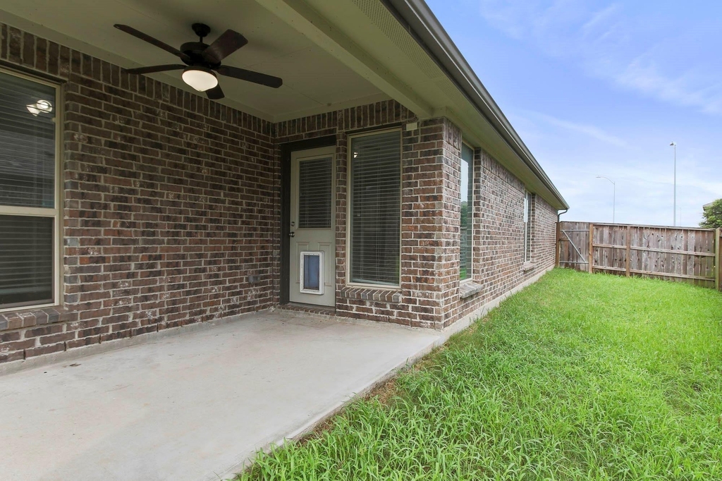 9735 Stratton Ridge Drive - Photo 40