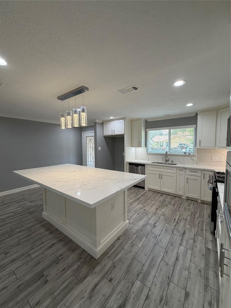 16215 Parksley Drive - Photo 11