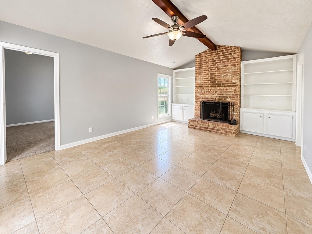 3103 Southern Hills Dr - Photo 2