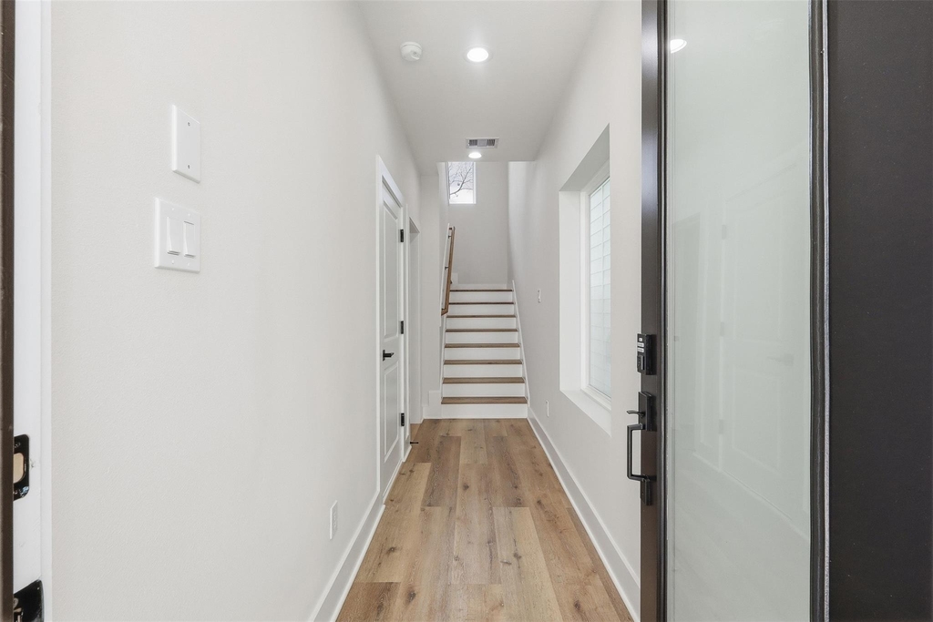 9403 Hammerly Boulevard - Photo 3
