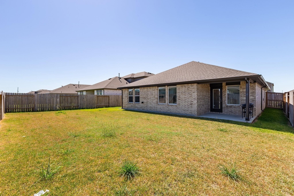 933 Neches Lane - Photo 18