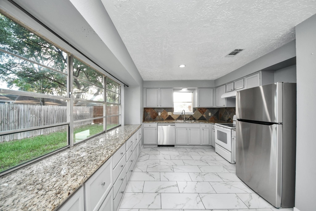 14110 Eventide Drive - Photo 10