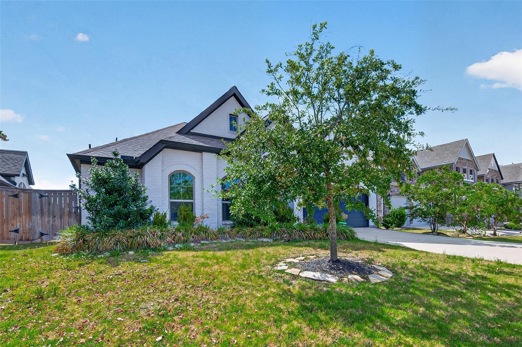 7211 Sylvan Birch Trail - Photo 1