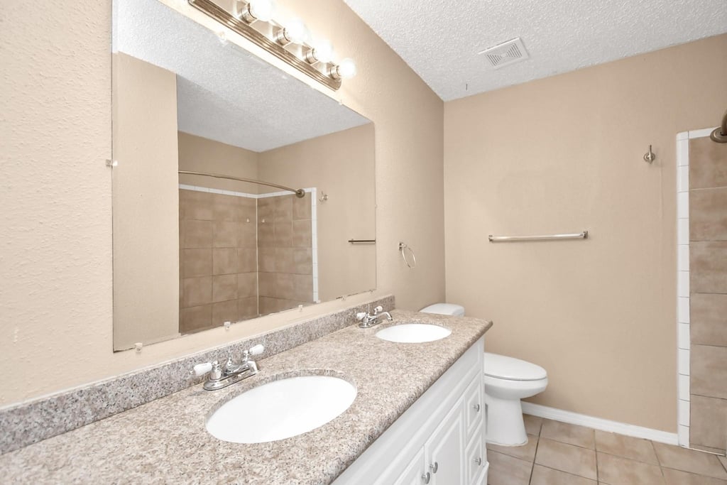 2822 Great Lakes Avenue - Photo 29