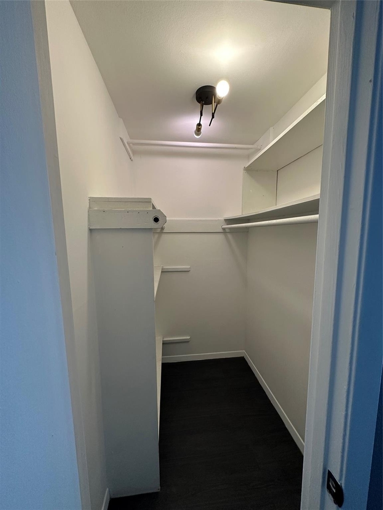1906 Binz Street - Photo 5