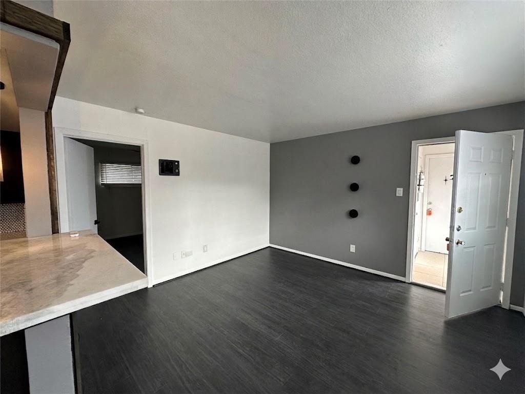 1906 Binz Street - Photo 1