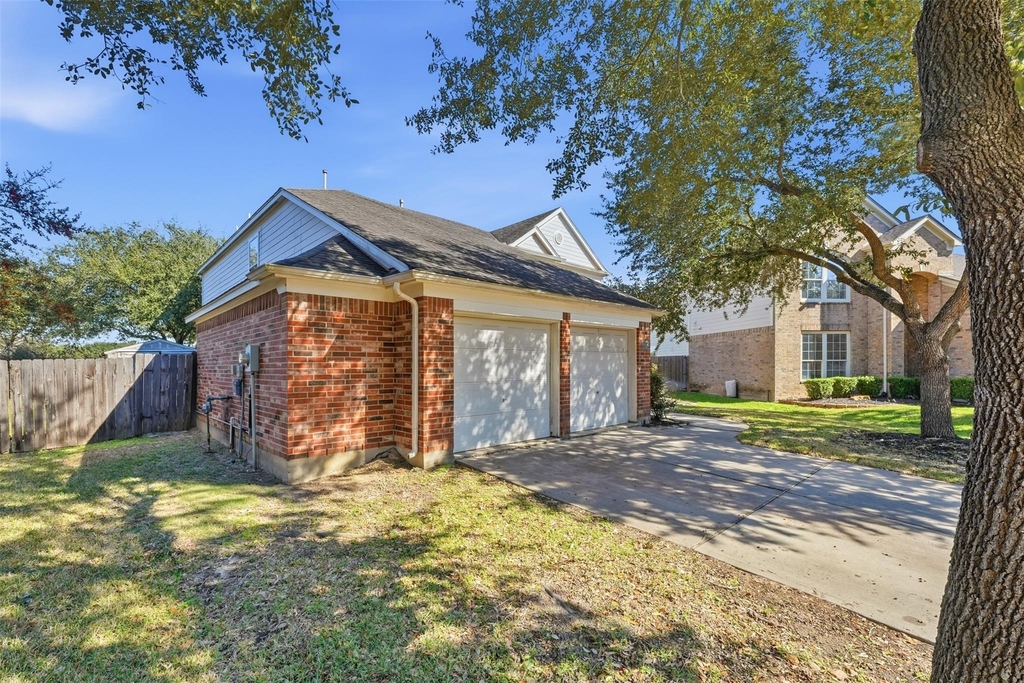 26038 Palmdale Estate Drive - Photo 2