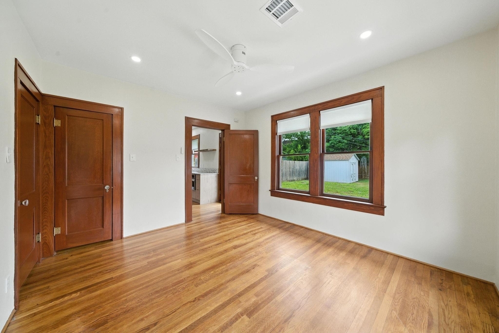 1429 Munger Street - Photo 5