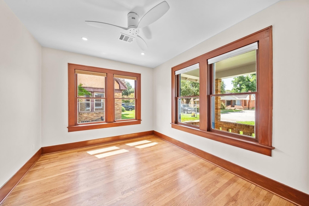 1429 Munger Street - Photo 7