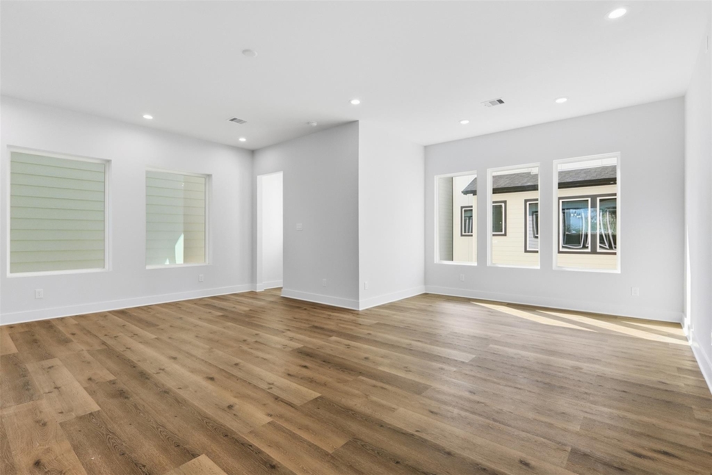 9403 Hammerly Boulevard - Photo 10
