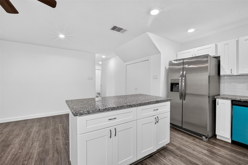 8637 Peachtree Street - Photo 15