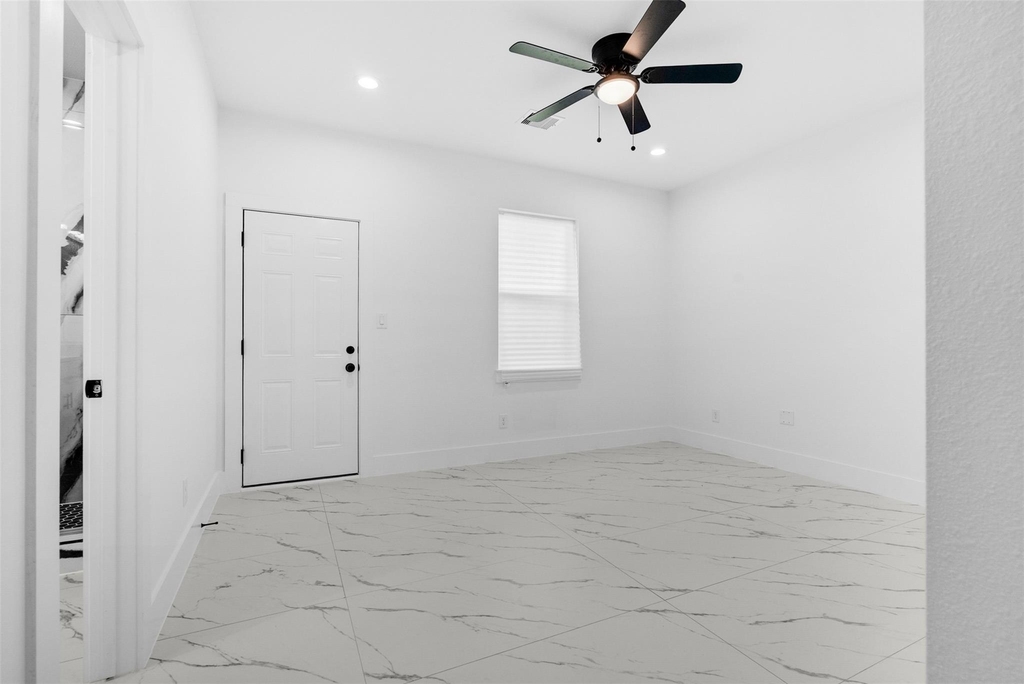 9110 Everglade - Photo 16