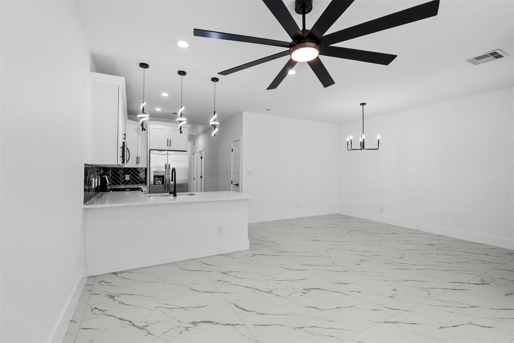 9110 Everglade - Photo 8