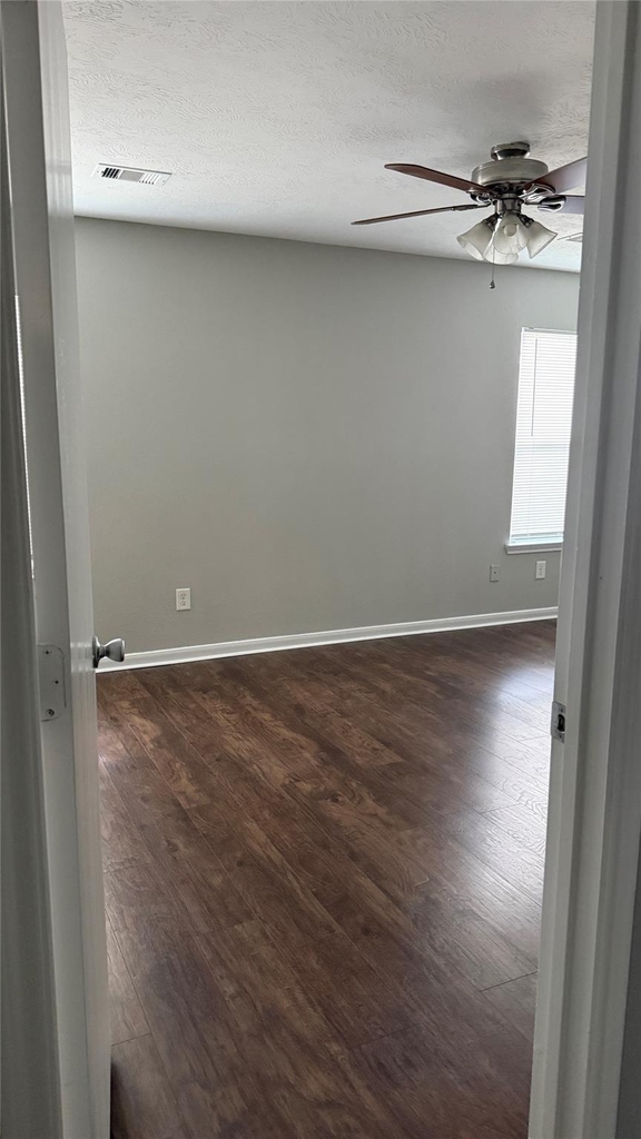1022 Hummingbird Point Lane - Photo 5