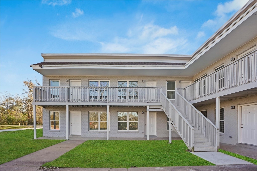 1803 Oak Street - Photo 9