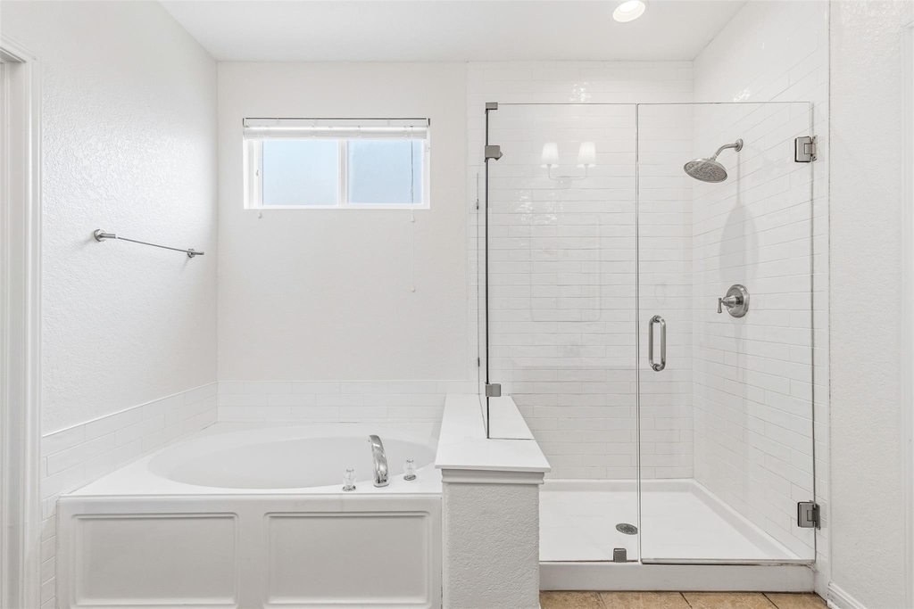 5223 Roan Brook - Photo 8
