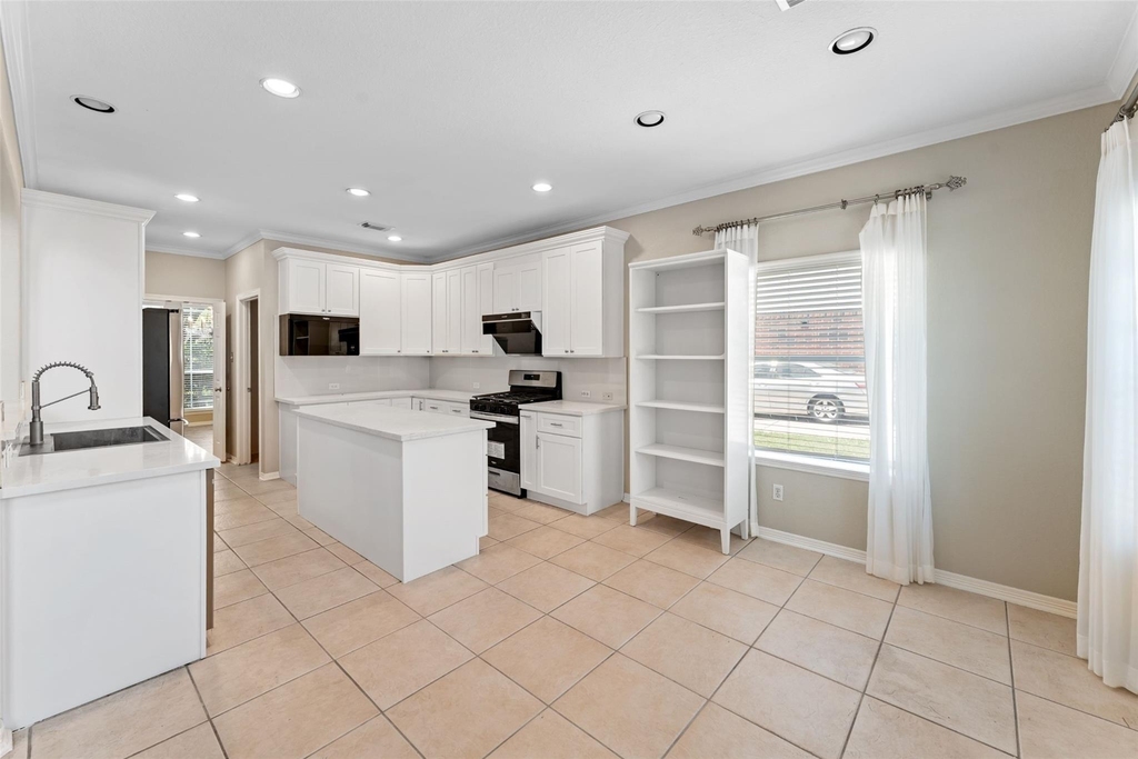 6518 Felicia Oaks Trail - Photo 13
