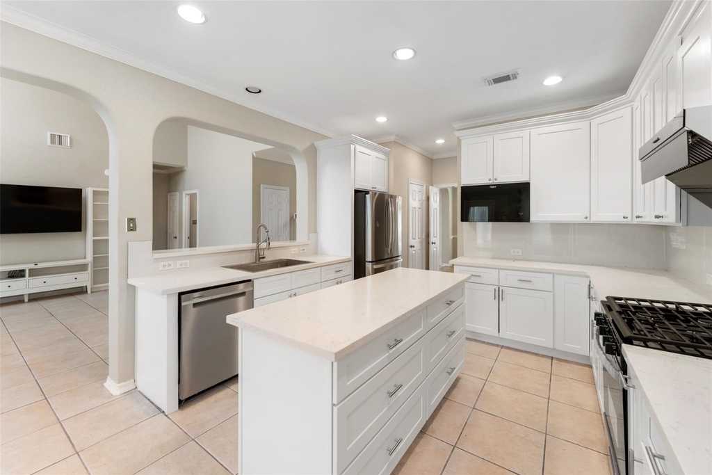 6518 Felicia Oaks Trail - Photo 9