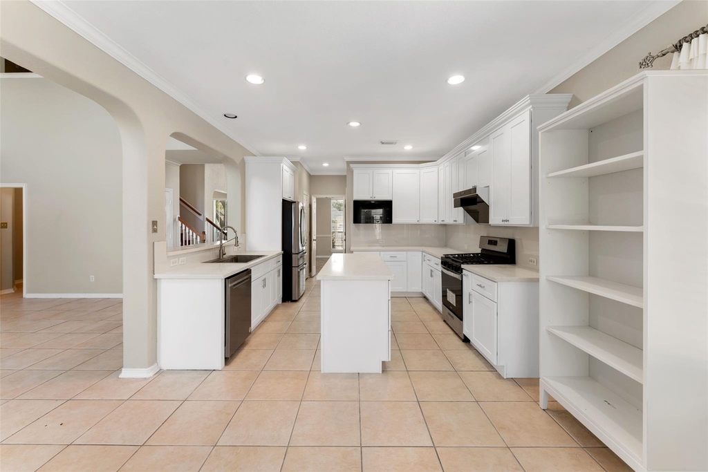6518 Felicia Oaks Trail - Photo 11