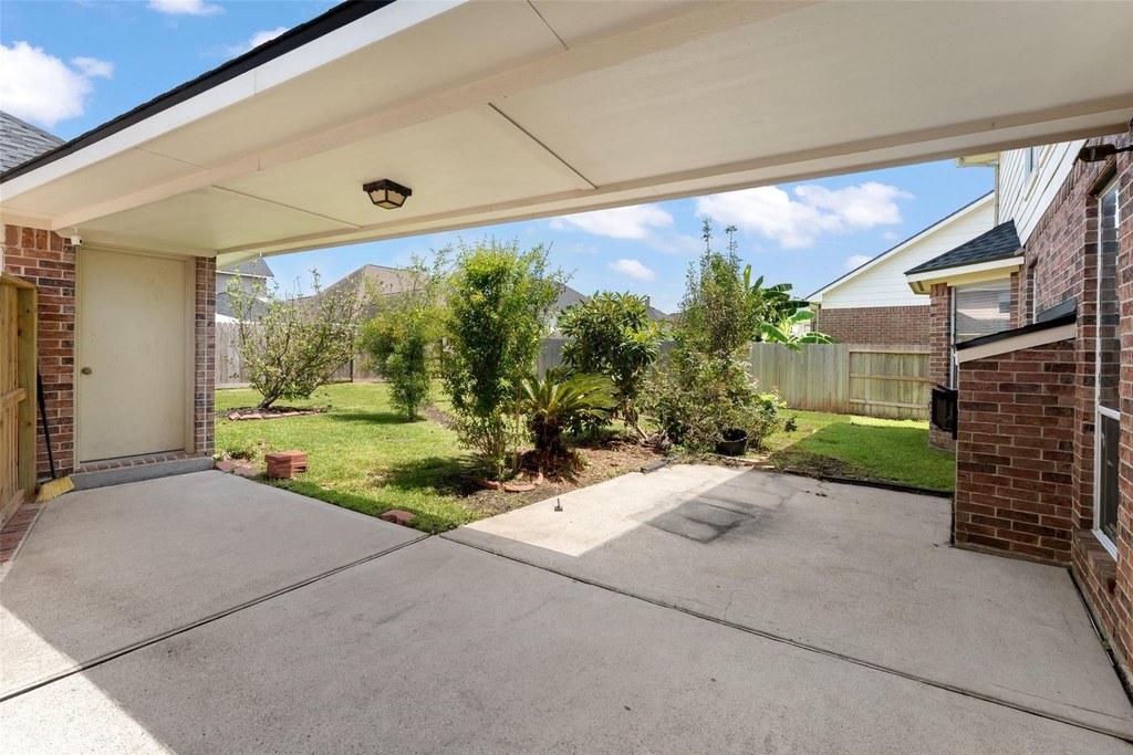 6518 Felicia Oaks Trail - Photo 42