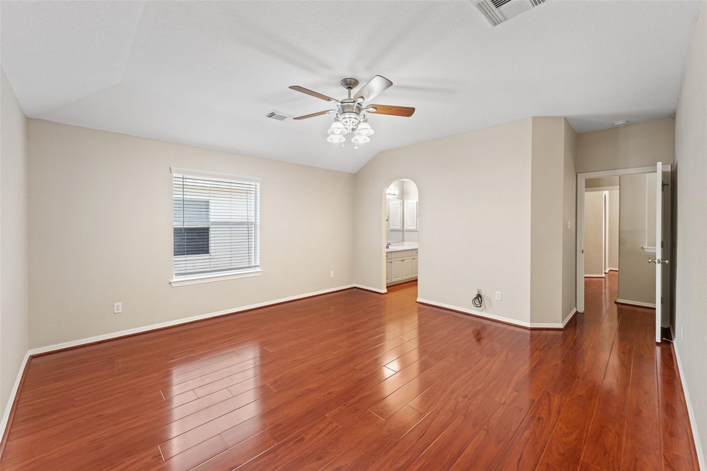 6518 Felicia Oaks Trail - Photo 33