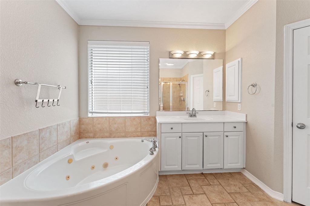 6518 Felicia Oaks Trail - Photo 26