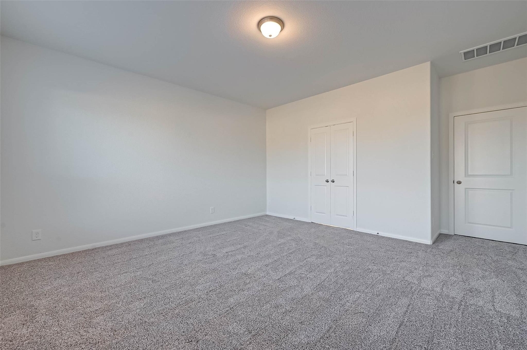 939 Summer Village Way - Photo 38
