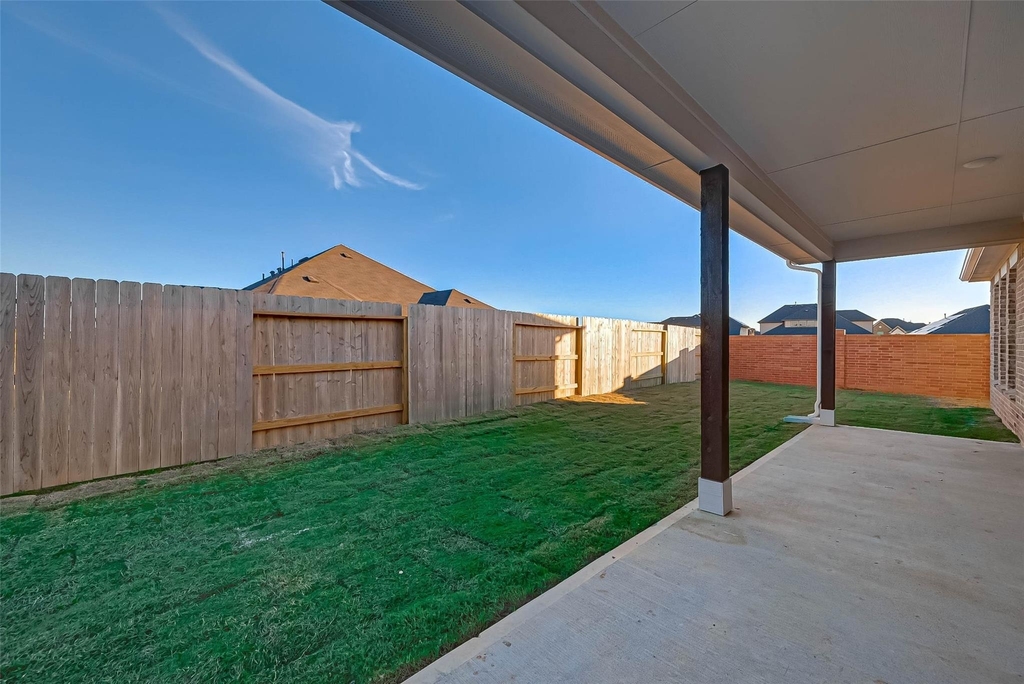 939 Summer Village Way - Photo 41