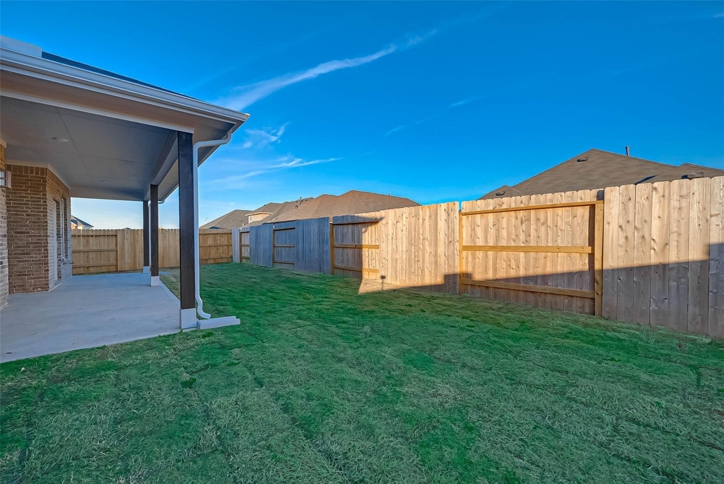 939 Summer Village Way - Photo 44
