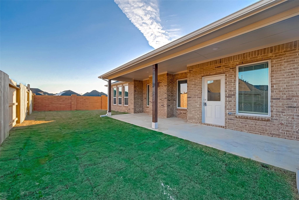 939 Summer Village Way - Photo 42