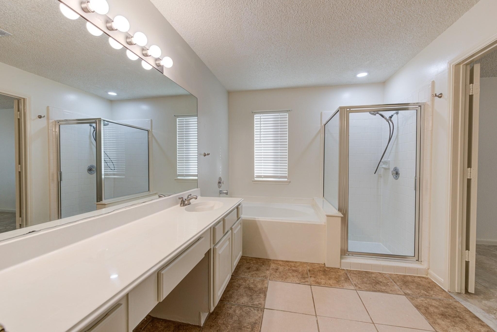 18063 Golden Ridge Drive - Photo 16