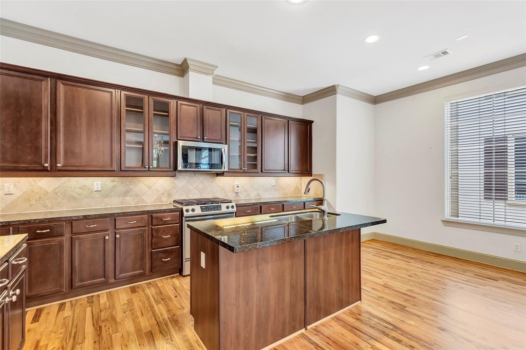 5014 Schuler Street - Photo 17