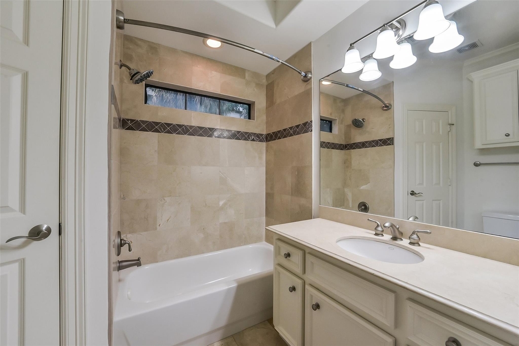 1916 W Bell Street - Photo 13