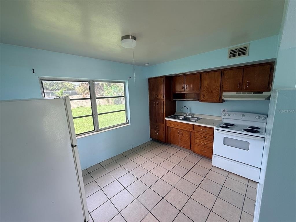 5227 Tangerine Drive - Photo 3