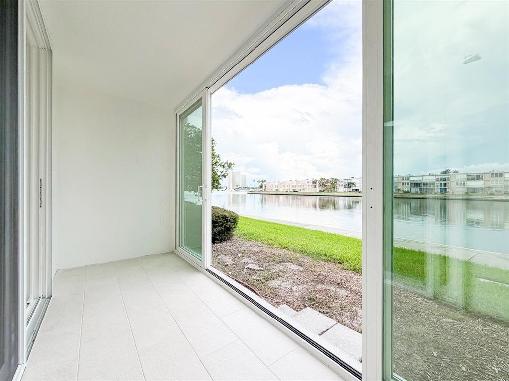 7625 Sun Island Drive S - Photo 10