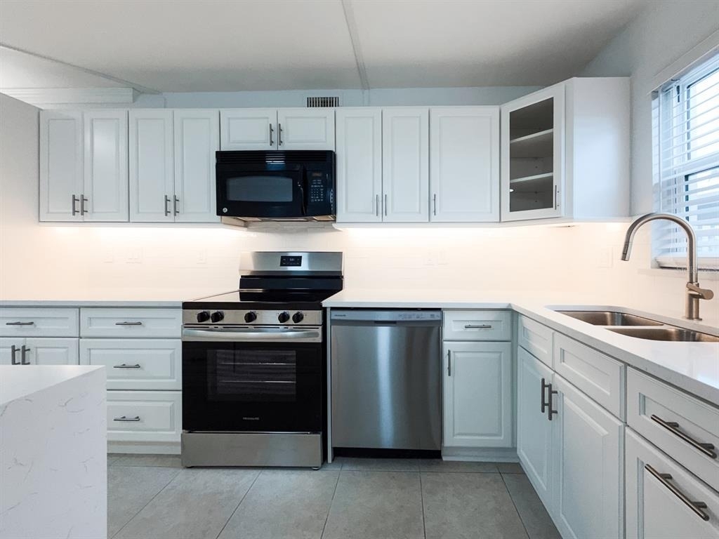 7625 Sun Island Drive S - Photo 13